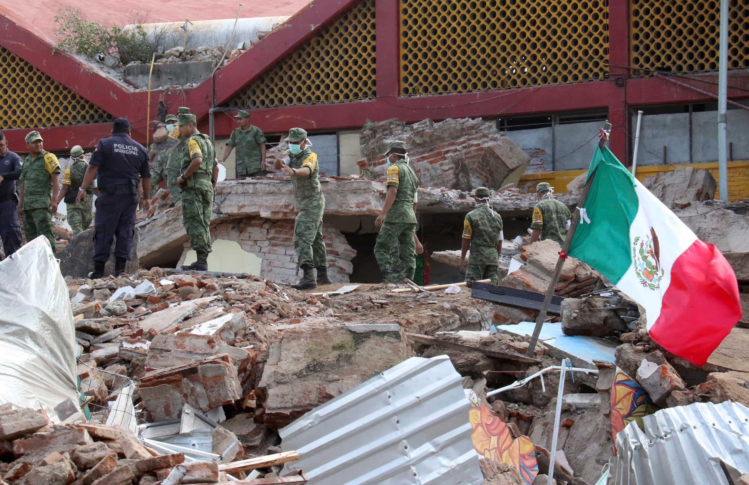 Earthquake in Mexico's La Crucecita: Massive magnitude 7.4 quake kills at least six people