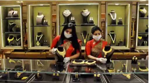 Gold price hits new high on 13th consecutive day! Silver soars to Rs 72,980 per peak