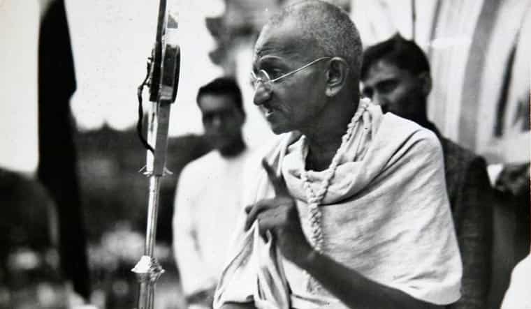 Mahatma Gandhi – A leader who lived a simple life, but dreamed big; here is a mantra to live by