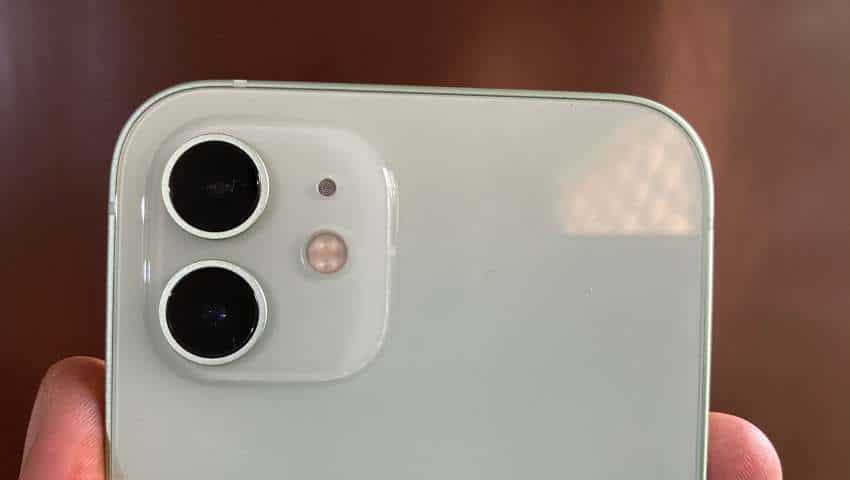 Apple iPhone 12 camera 