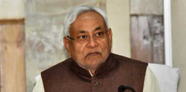 Nitish Kumar meets Bihar Governor, stakes claim to form new government, swearing-in on Monday 
