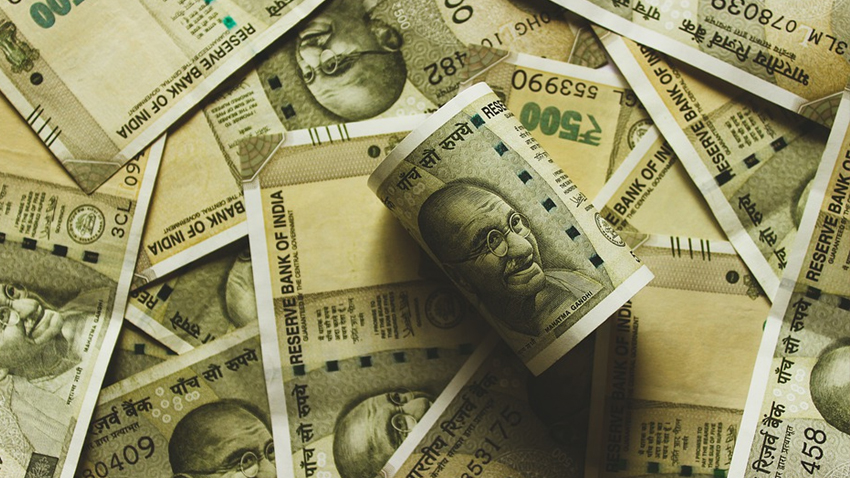 BEST CHRISTMAS DEALS: Smartphones from Rs 5000, Rs