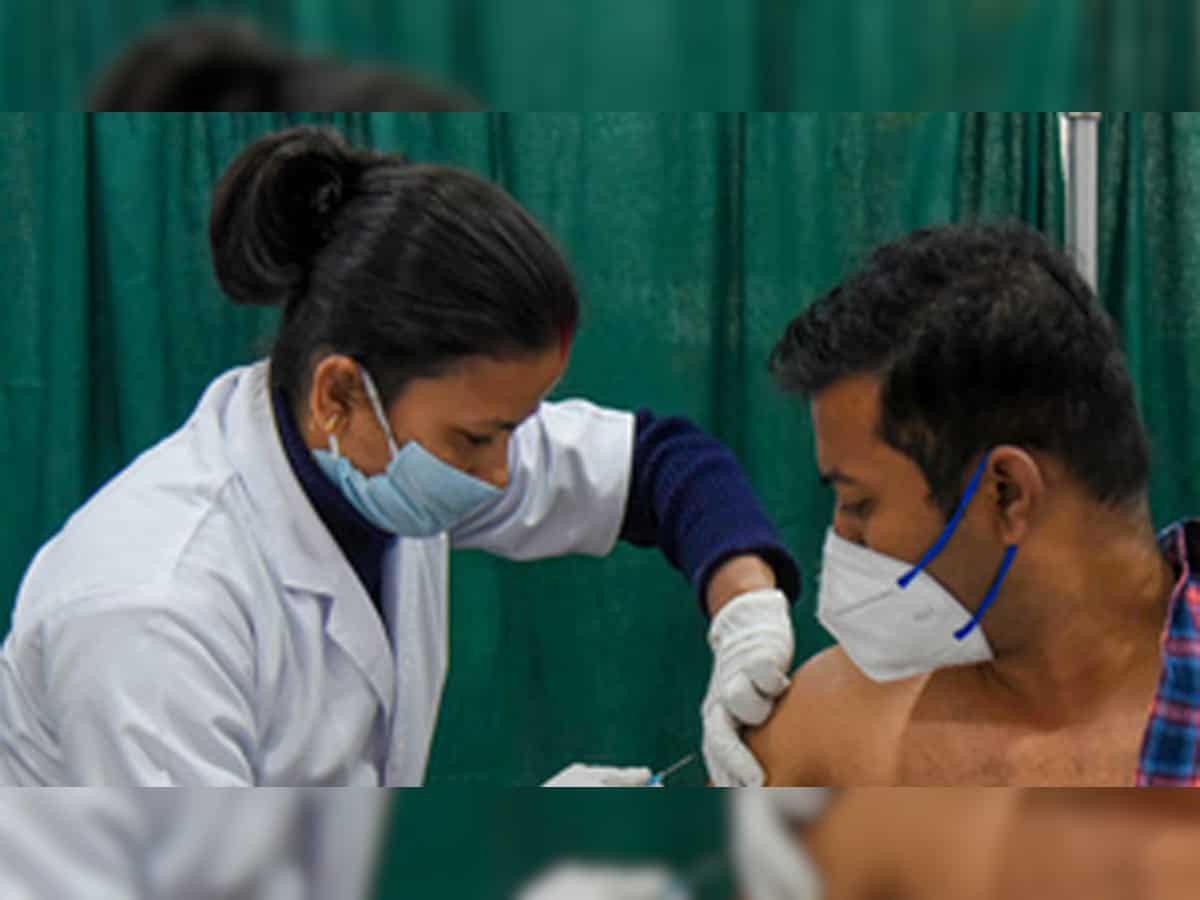 Coronavirus Vaccine Covishield: Side effects, Benefits of Serum