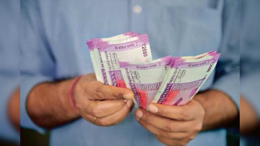 Rupee rises 7 paise to close at 73.24 a dollar
