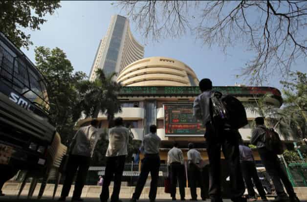 Sensex loose early gains due to profit booking 