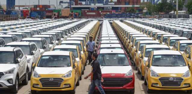 Pre-buying before OEMs price hikes, lifted Dec vehicle demand: Ind-Ra