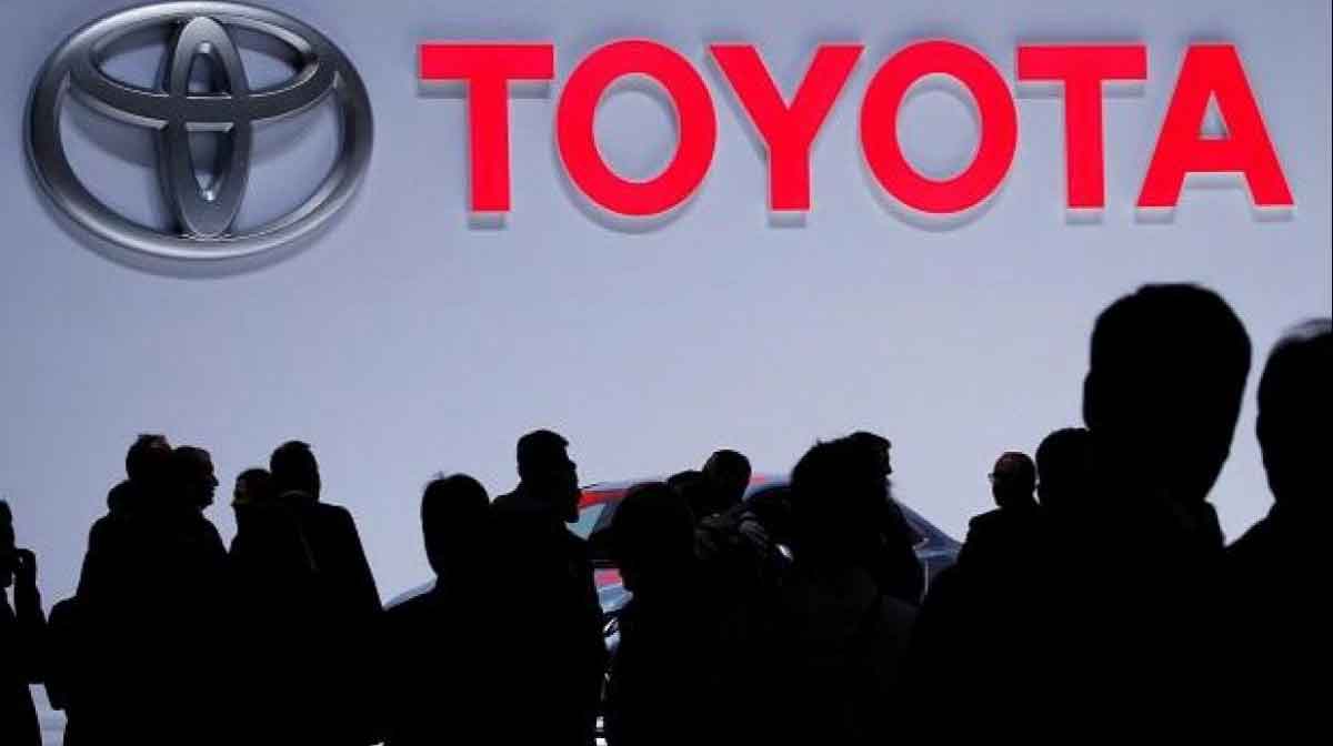 Toyota beats Volkswagen to become World's No.1 car seller in 2020 | Zee ...