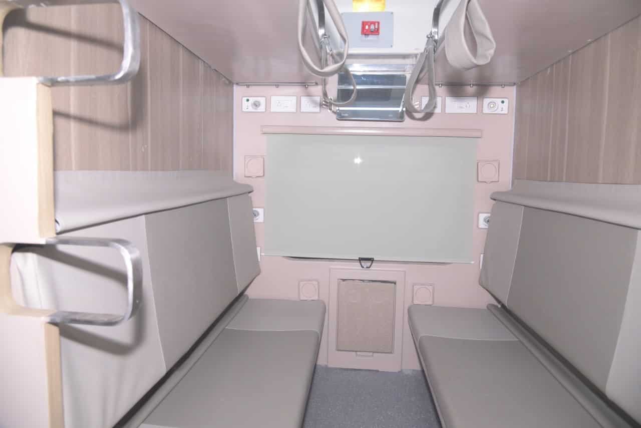 Indian Railways 3rd AC coach trains: Seating capacity
