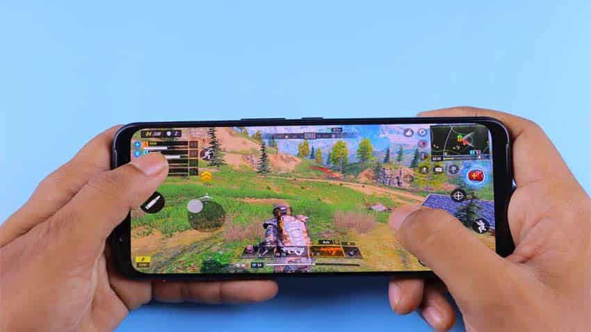 PubG mobile lite live streaming solo