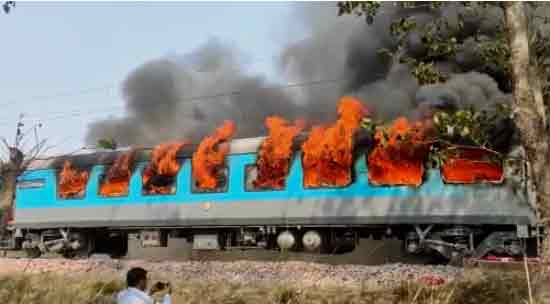 Dehradun-New Delhi Shatabdi Express catches fire between Raiwala
