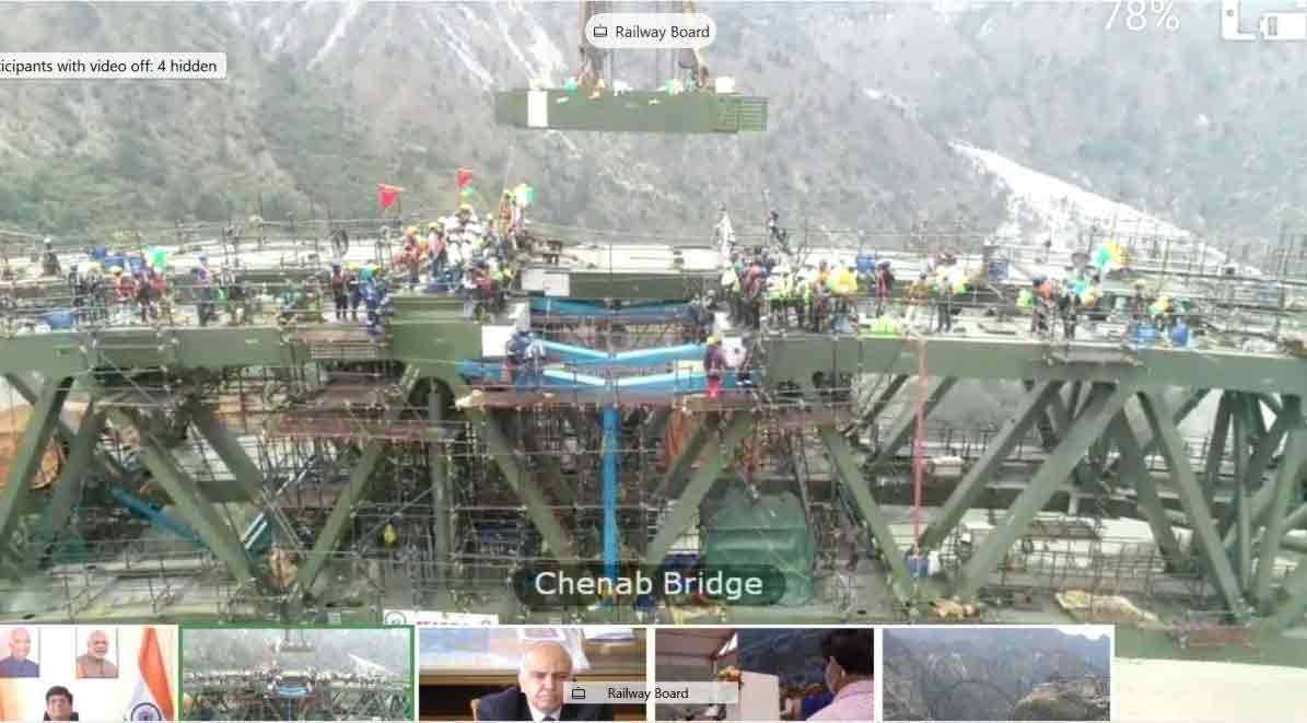 Chenab Bridge steel arch construction