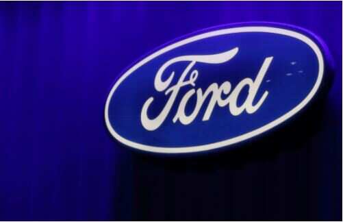 Ford counterattacks in ''cruise'' dispute with GM