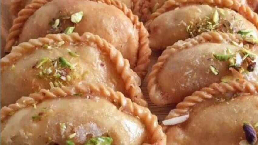 Gujiya