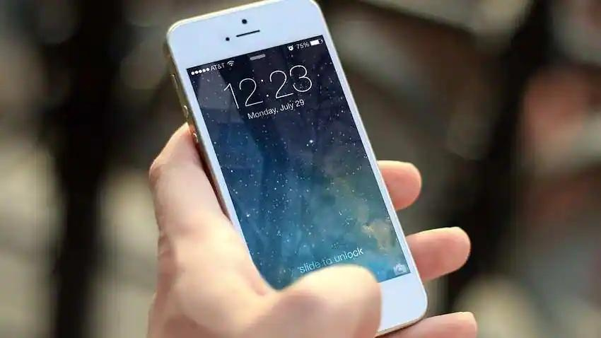 Mobile Number Portability: TRAI directs telcos to allow users to send SMS to 1900 on any pre-paid voucher