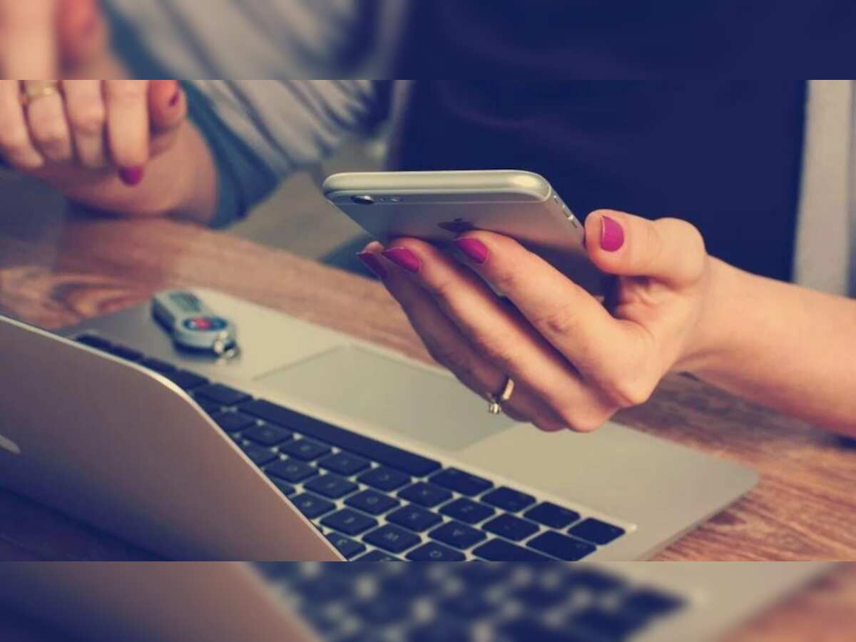Online channels now dominate India smartphone market: Report