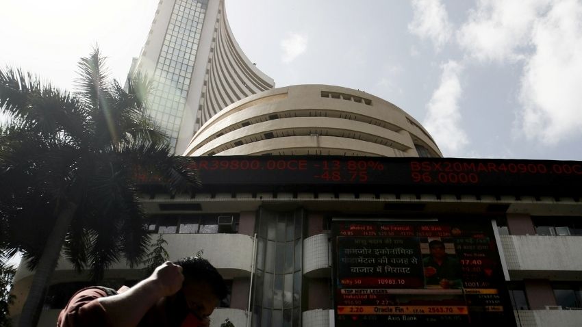 Foreign investors reduce stake in over 70% companies