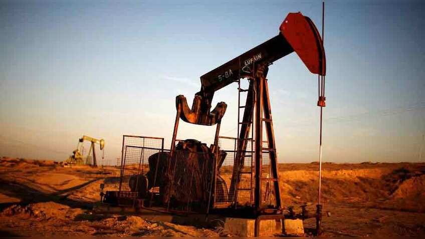 Oil slips from 7-year highs ahead of more U.S.-Iran talks