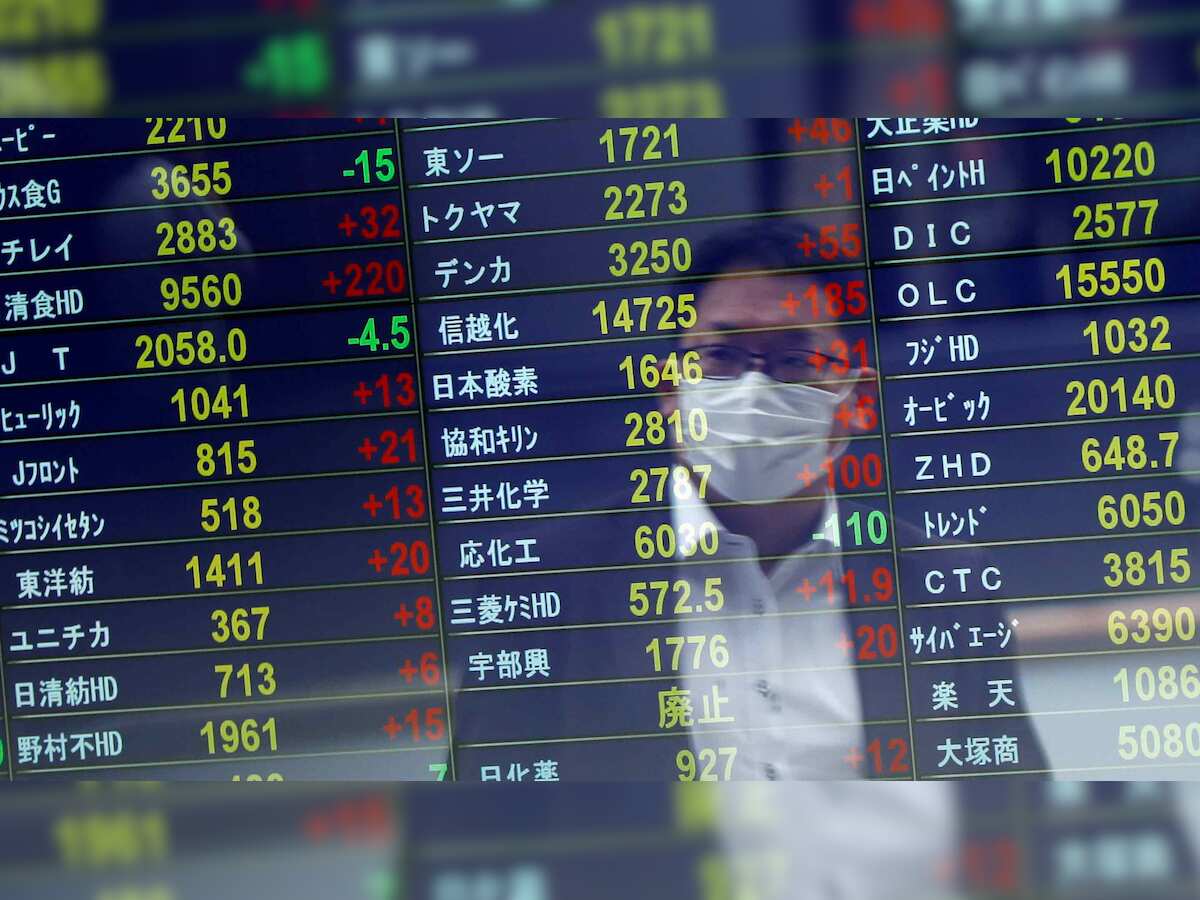 Asian stocks lose steam before US inflation test