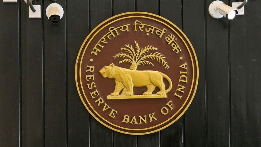 Bet on liquid fund as RBI likely to hike rates by 100 bps by March 2023: Arvind Chari of Quantum Advisors