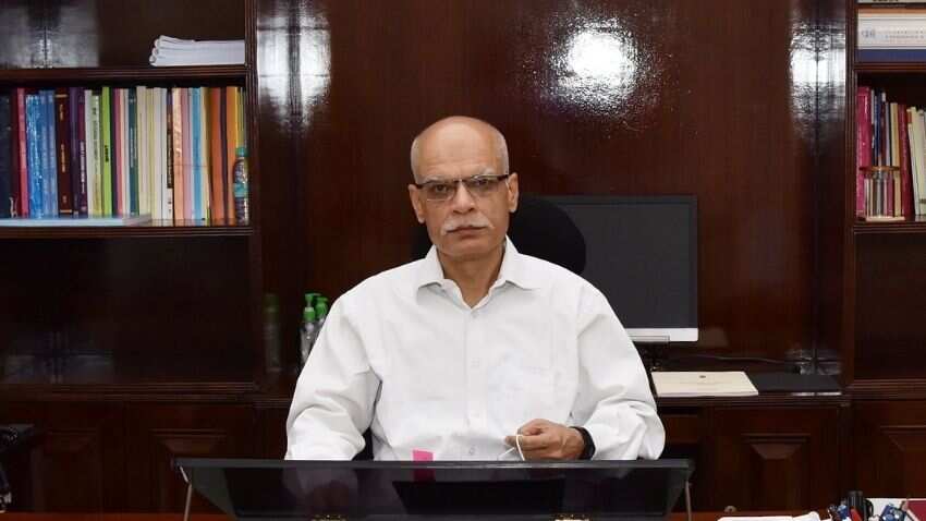 Growing revenues will lower fiscal deficit, says Revenue Secretary Tarun Bajaj