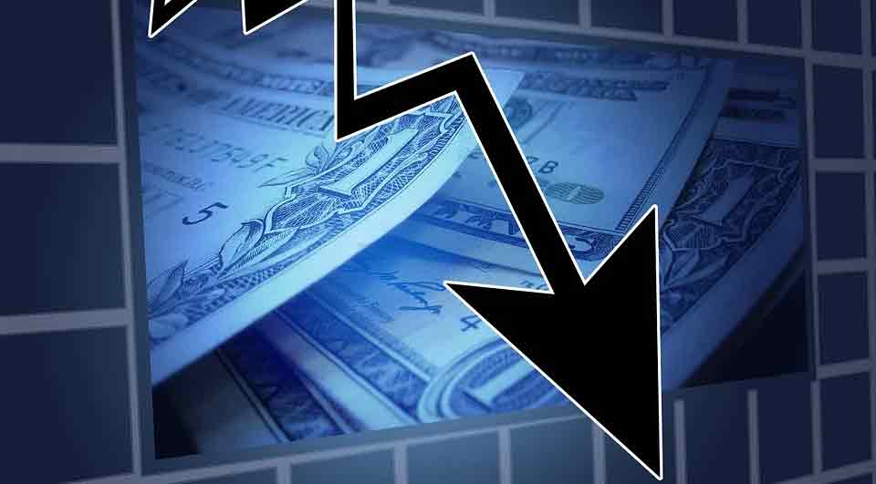 Stock market tanks after Russia announces military operation in Ukraine; Nifty gives up 16,500, Sensex drops 2000 points