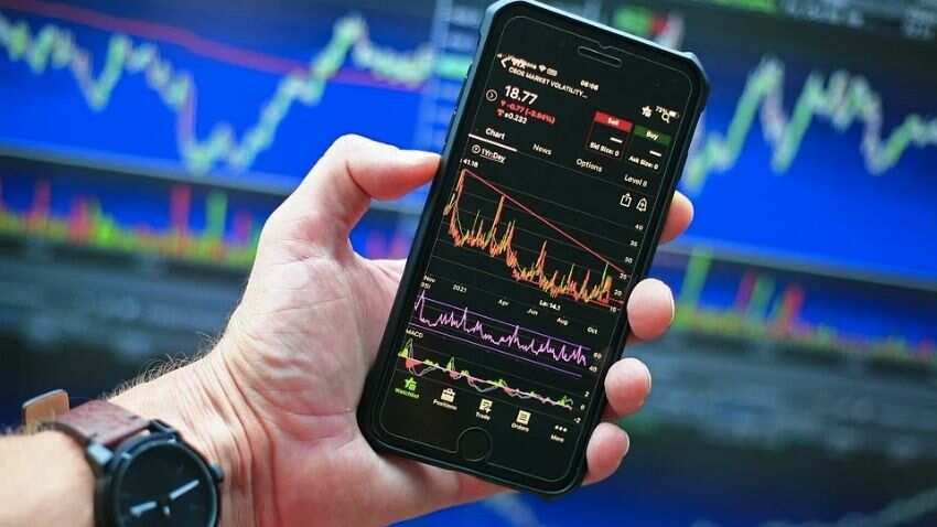 Technical Check: Risk-reward positive for DLF; breakout above 390 to take stock at 52-week high