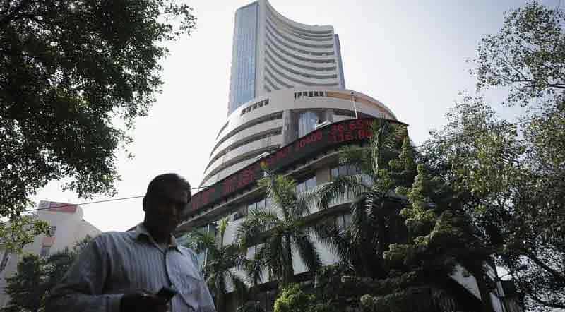 Closing Bell: Nifty ends near 16,400, Sensex drops around 900 points; Realty, IT stocks worst hit