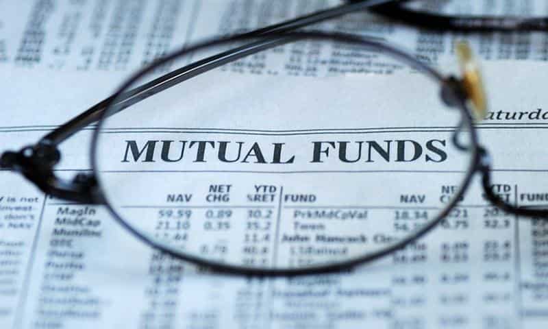 Mutual funds raise Rs 1.08 lakh cr via 176 new fund offers in FY22 at the interest of retail investors