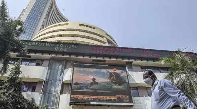 Closing Bell: Nifty ends near 16500, Sensex up over 400 points; oil & gas, IT stocks shine 