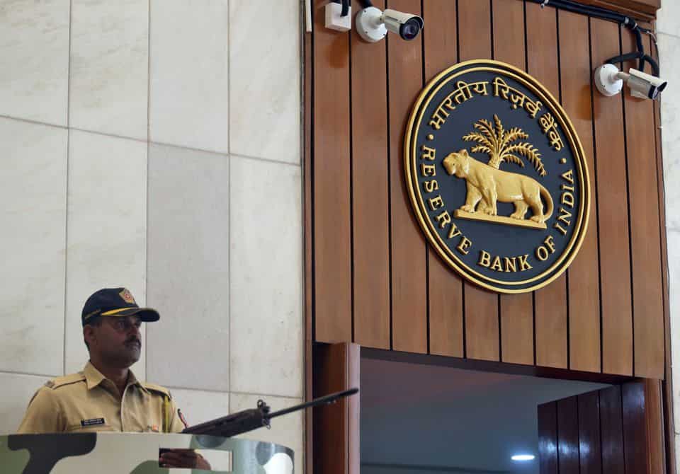 RBI exploring choices to make sure buyer security coping with PPIs issued by non-bank entities RBI exploring choices to make sure buyer security coping with PPIs issued by non-bank entities