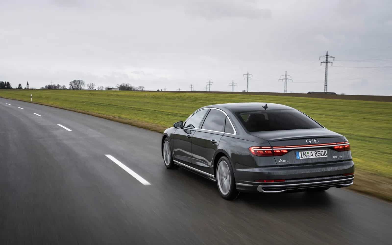 Audi A8 L: Mileage
