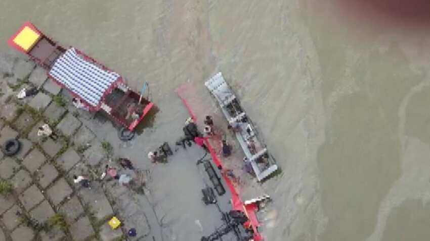Madhya Pradesh news: Passenger bus falls into Narmada river in Dhar; over dozen dead