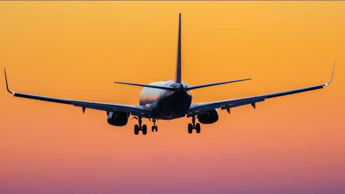 Aviation companies’ shares surge up to 6% intraday amid price reduction in Jet fuel – details here