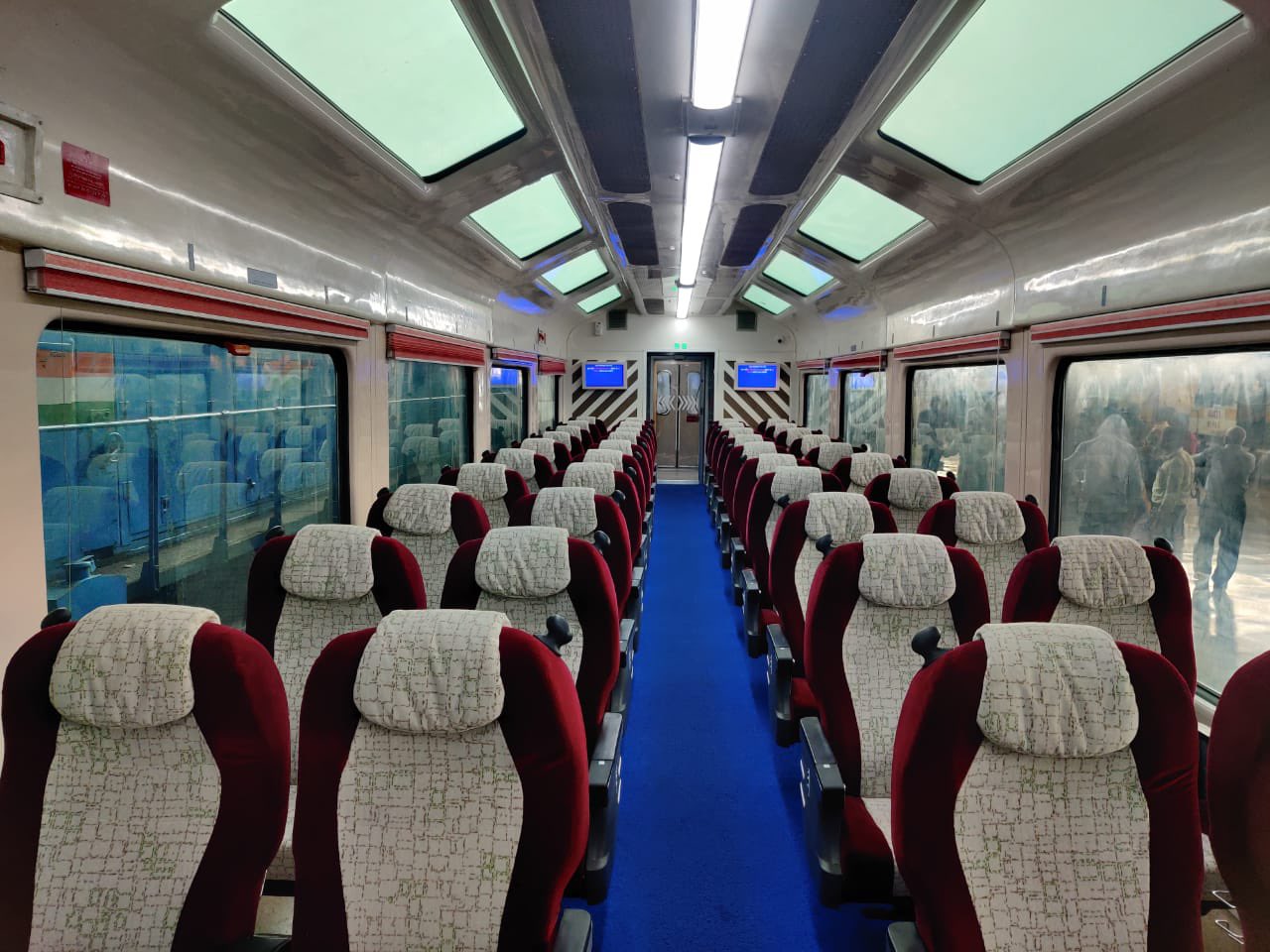 Mumbai-Pune passengers ALERT: Pragati Express back on track with Vistadome coach