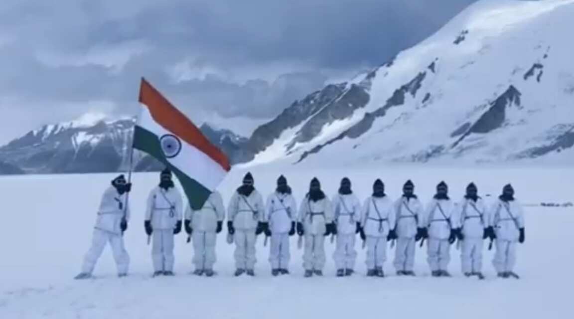Indian Army troops in Siachen Glacier