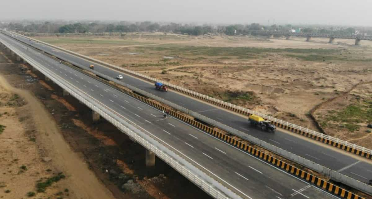 Highway construction slows to 19 km/day during April-August: Ministry ...