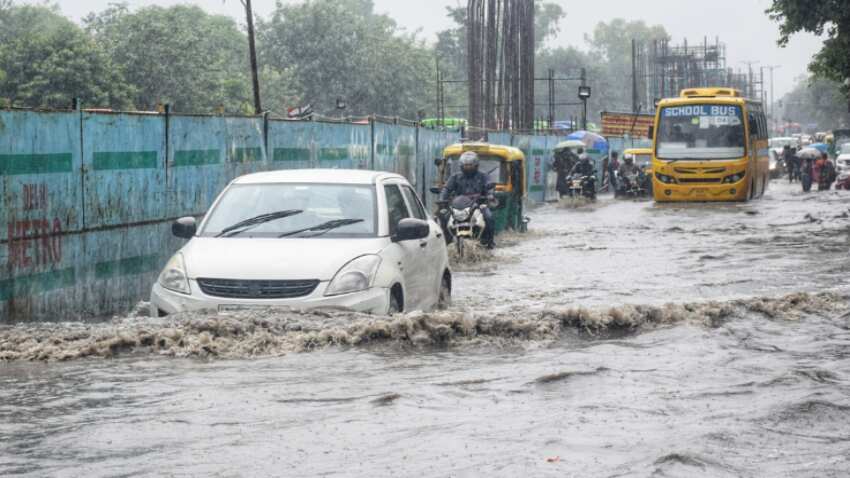 Delhi Traffic Advisory: Avoid these routes as rains lash national ...