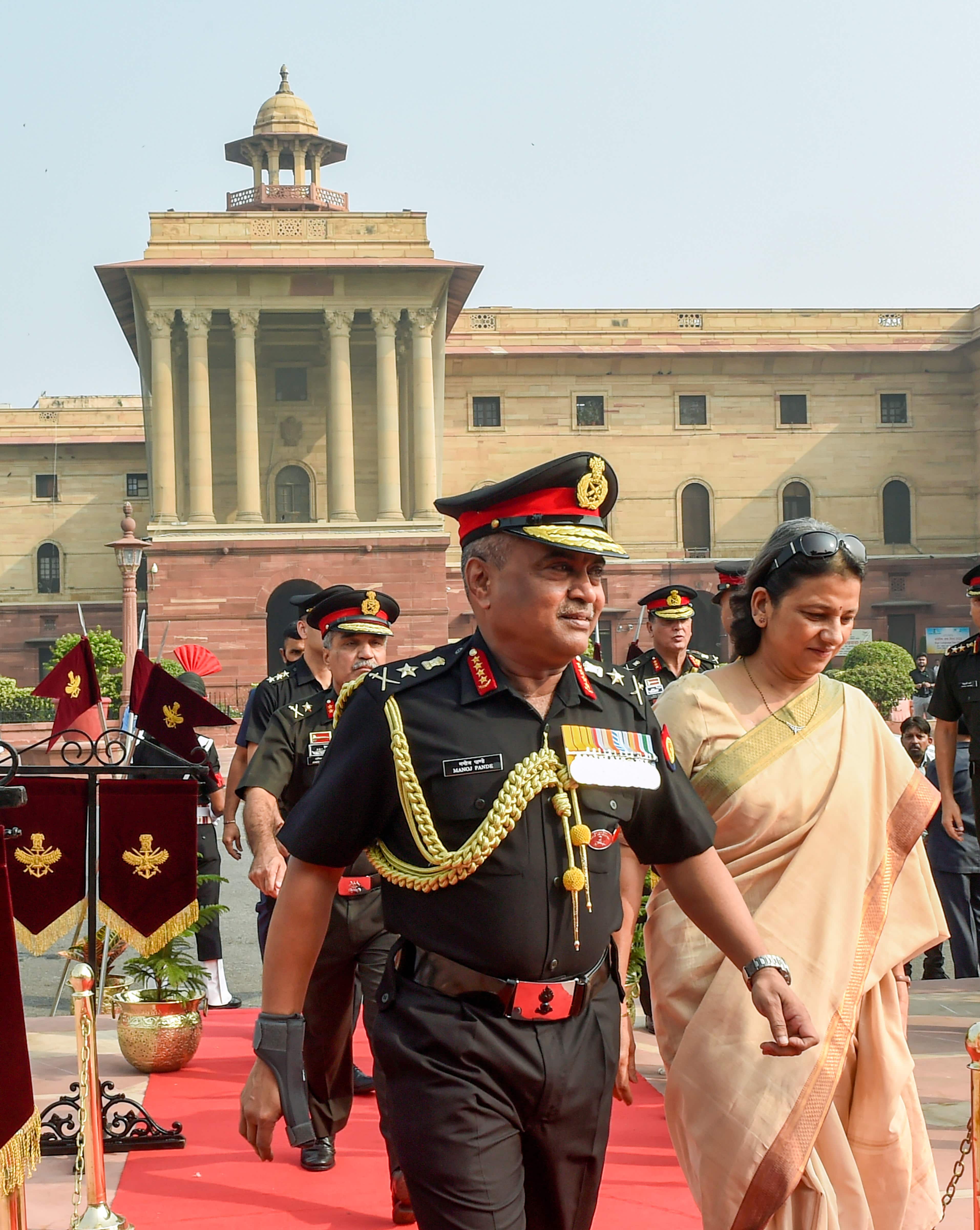 India's new CDS receiving Guard of Honour