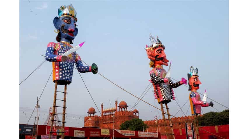 Nation gears up for Dussehra celebrations without Covid restrictions;  preparations in full swing| Check pictures | Zee Business