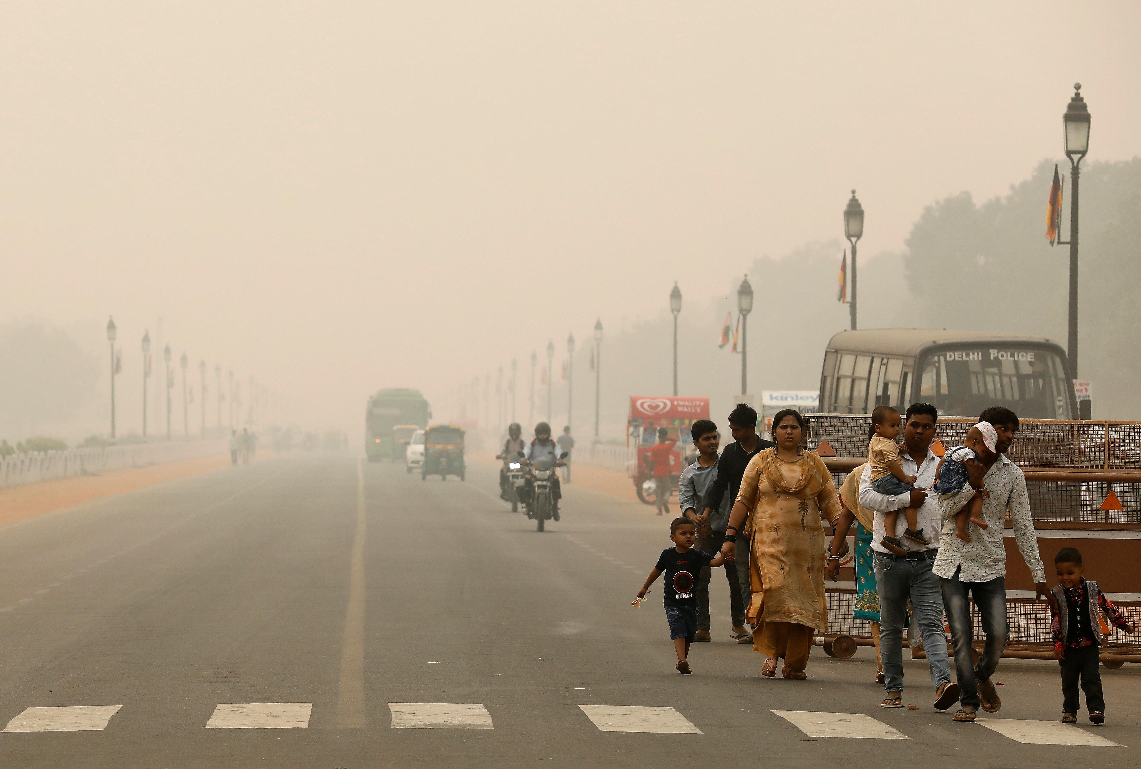 Delhi GRAP Plan: Anti-air pollution measures clamped in