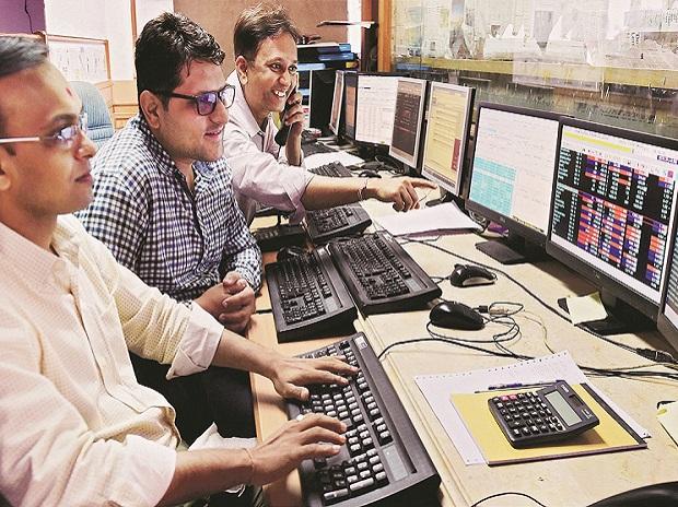 Ashish Kacholia Portfolio: Ace investor adds extra shares in this multibagger stock – scrip hits upper circuit