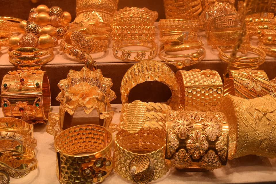 Gold price below Rs 51,000 on MCX- check rates in Delhi, Mumbai and ...