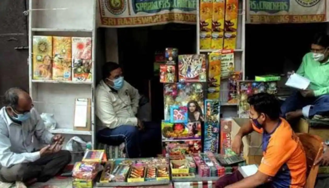 Diwali 2022: Firecrackers banned in Delhi; restrictions in other states | check guidelines in your city