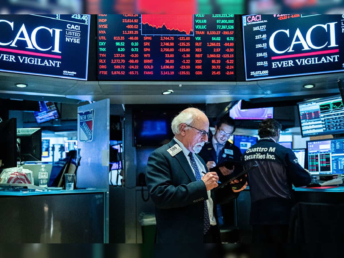 US Stock Market News: Dow Jones zooms over