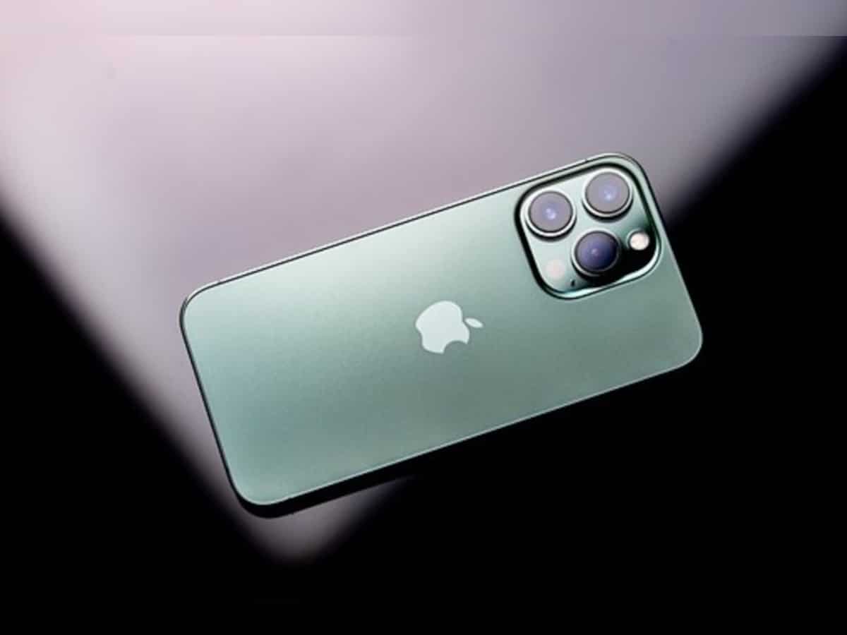 Apple results: Tech giant&#039;s earnings rise as company