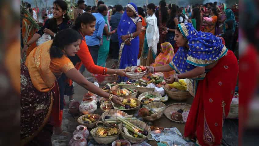 Chhath Puja 2022: Why women apply long Sindoor from nose to forehead in Bihar?
