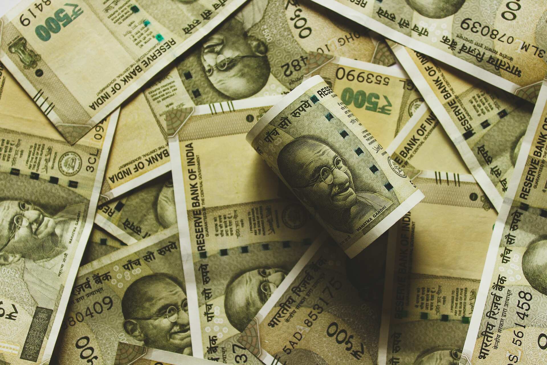 50 US Dollars (USD) to Indian Rupees (INR) - Currency Converter