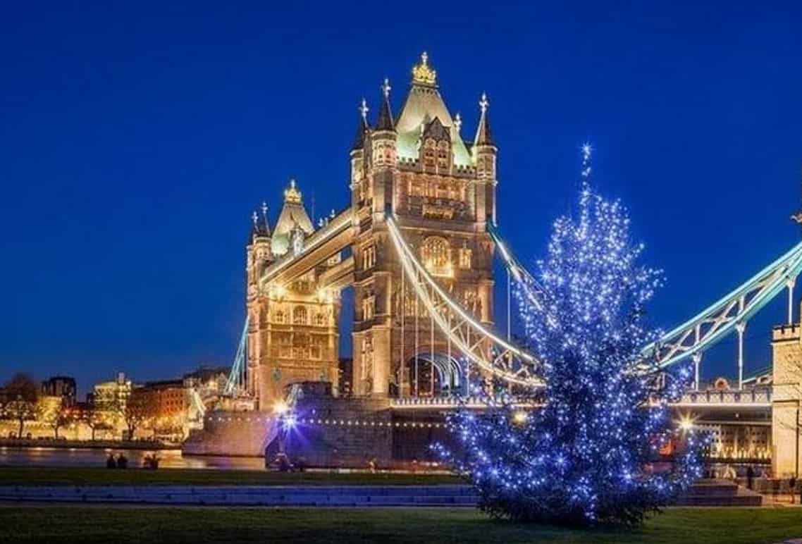 Christmas: London Is All Set For Christmas Eve, Watch This Ground Report