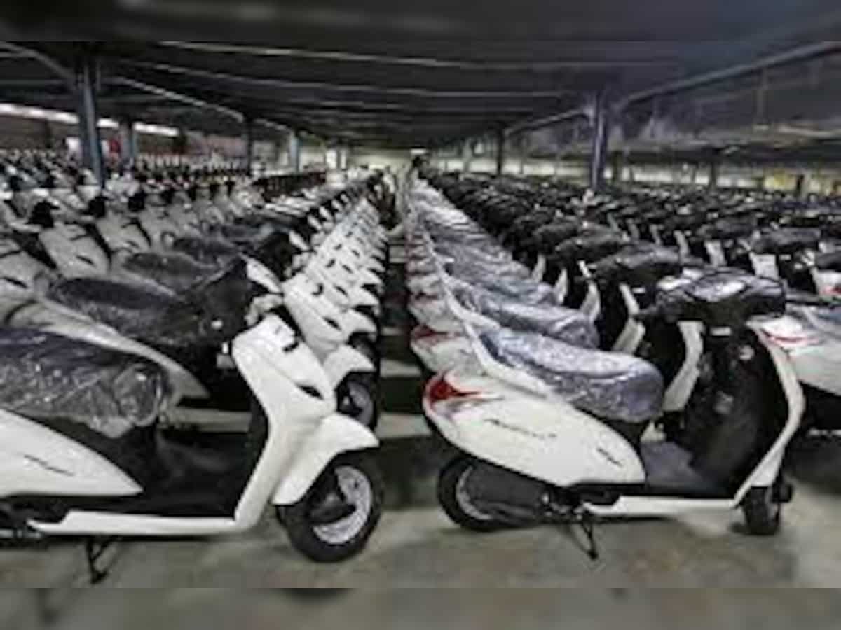 Honda two-wheelers&#039; domestic sales rise 38% in November