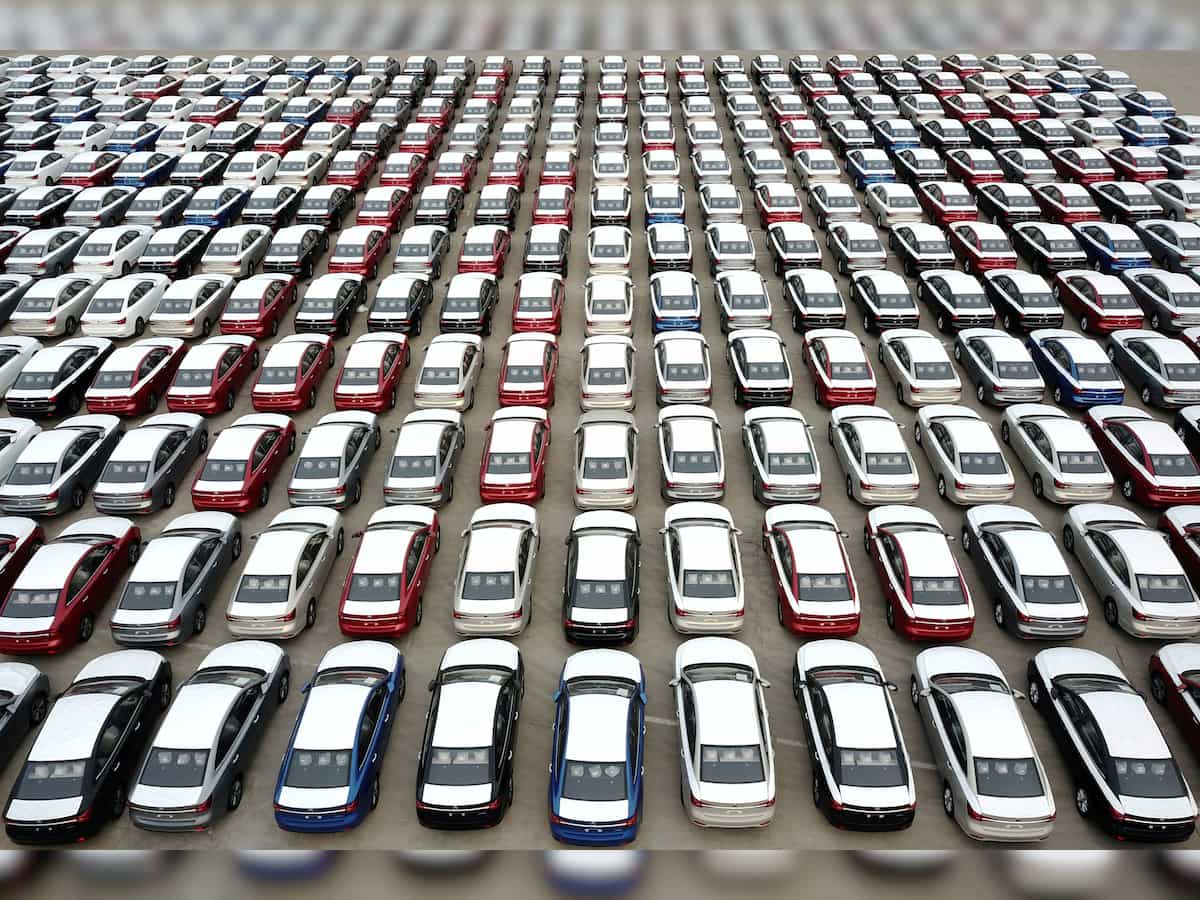 November Auto Sales: Mixed-to-weak performance; PV/CVs jump on